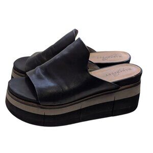 NakedFeet Flow Platform Sandals *READ*